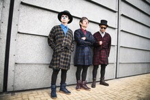 H ZETTRIO