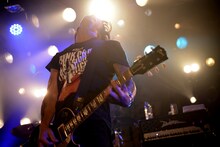 細美武士（Vo, G / MONOEYES）（撮影：半田安政［showcase］）