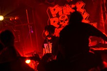 MONOEYES（撮影：半田安政［showcase］）