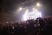 「妄想キャリブレーション LAST TOUR 2018/19 ~HOME~」の様子。撮影:チェリーマン)