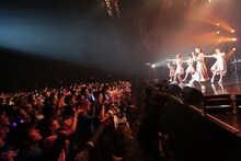 「妄想キャリブレーション LAST TOUR 2018/19 ～HOME～」の様子。撮影：チェリーマン）