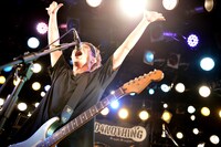 TANNY（Vo, G）（撮影：半田安政）