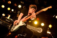 TANNY（Vo, G）（撮影：半田安政）