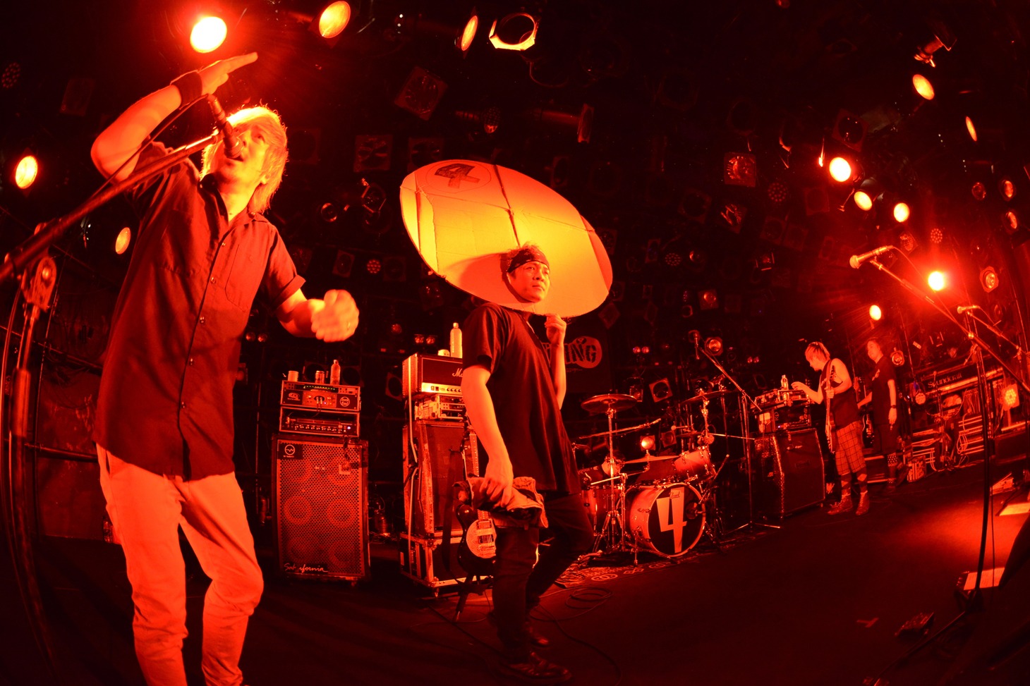 GOOD4NOTHING「BURN SOUL DOWN vol.19」のオープニングの様子。（撮影：半田安政）