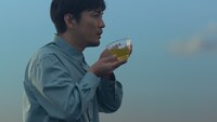 「キリン 生茶」新CM「ピアノ篇」のワンシーン。