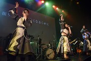 「ゑんら1周年単独ライブ ～縁～」の様子。