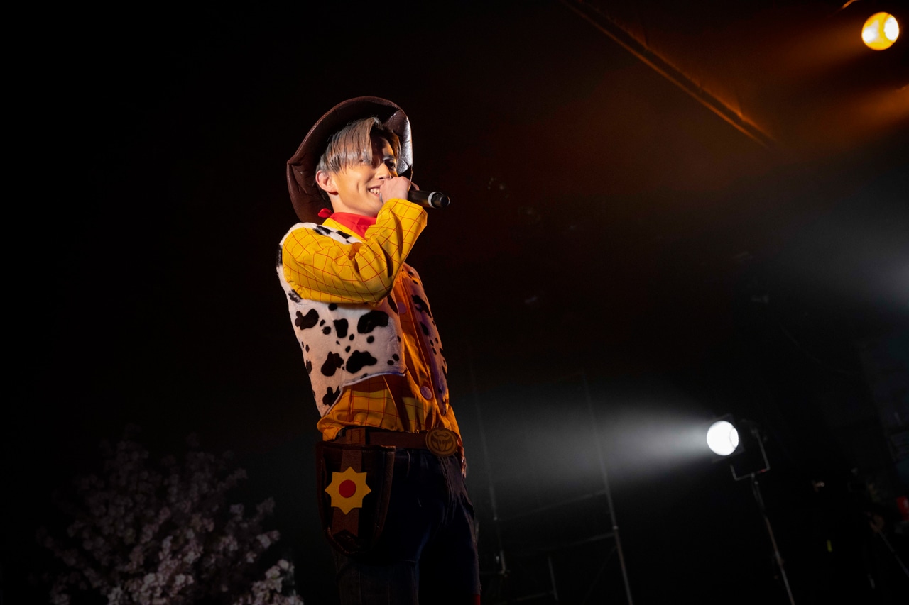 TAKA（撮影：牛島康介、saru）