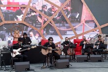 「Carnevale di Venezia 2019」でのTERUとJIROのパフォーマンスの様子。