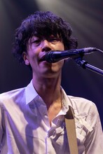 田中和将（Vo, G）（撮影：藤井拓）