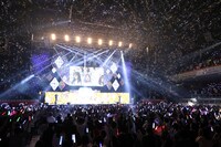 乃木坂46のライブの様子。 (c)フジテレビ