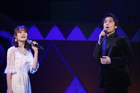 生田絵梨花と海宝直人。 (c)フジテレビ