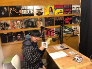 FM802「ハマ・オカモト生誕祭 ～祝われるDJ STYLE～」収録の様子。
