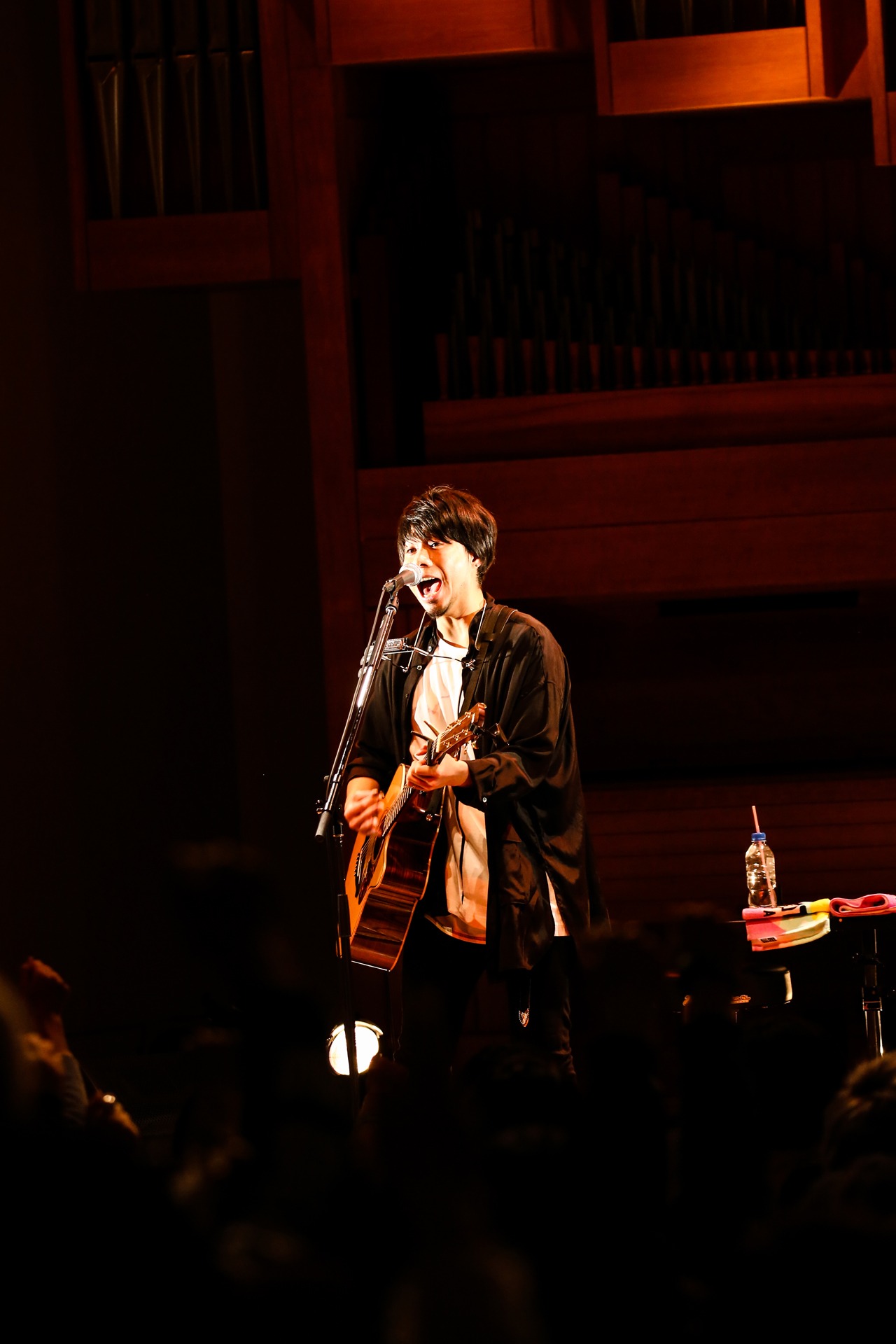 吉田結威（G, Vo）（撮影：白石達也）