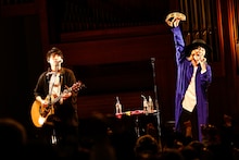 吉田山田（撮影：白石達也）