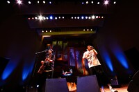 吉田山田（撮影：白石達也）