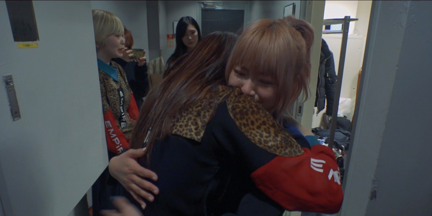 「EMPiRE / ピアス [EMPiRE presents TWENTY FOUR HOUR PARTY PEOPLE ＠ YOKOHAMA BAY HALL]」場面カット