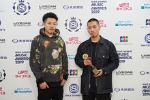 BEST HIP HOP ARTISTを受賞したBAD HOP。