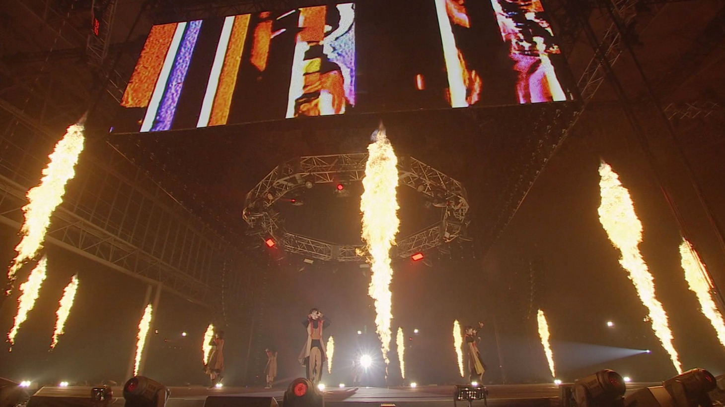「BiSH / GiANT KiLLERS  [BRiNG iCiNG SHiT HORSE TOUR FiNAL "THE NUDE"]@幕張メッセ9.10.11ホール」場面カット