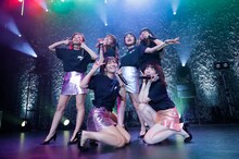 predia「predia」東京・ヒューリックホール東京公演の様子。（撮影：山本ヤスノリ）