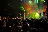 predia「predia」東京・ヒューリックホール東京公演の様子。（撮影：山本ヤスノリ）