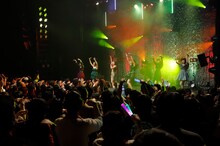 predia「predia」東京・ヒューリックホール東京公演の様子。（撮影：山本ヤスノリ）