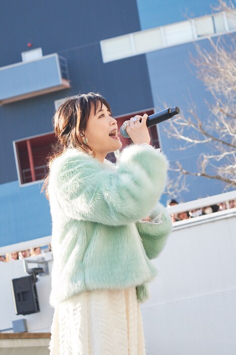 大原櫻子「CAM ON！～5th Anniversary Best～」発売記念イベントの様子。（Photo by Shinichi Kawashima）