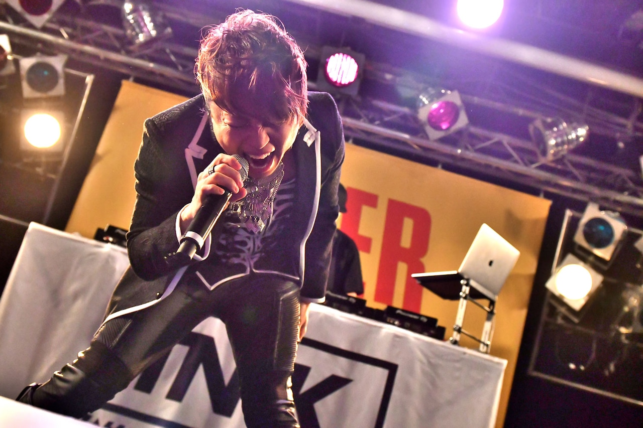 西川貴教1stアルバム携えファンと交流「イチから始める勇気を感じてほしい」