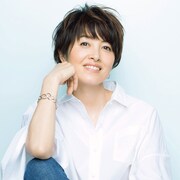 デビュー35周年の荻野目洋子、リキッドで生バンド従え単独ライブ