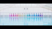 日向坂46「JOYFUL LOVE」ミュージックビデオのワンシーン。