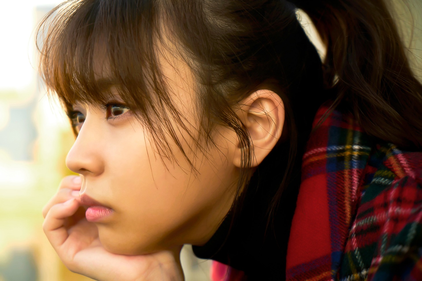 小林由依「感情の構図」より本日3月12日に公開されたテストカット。