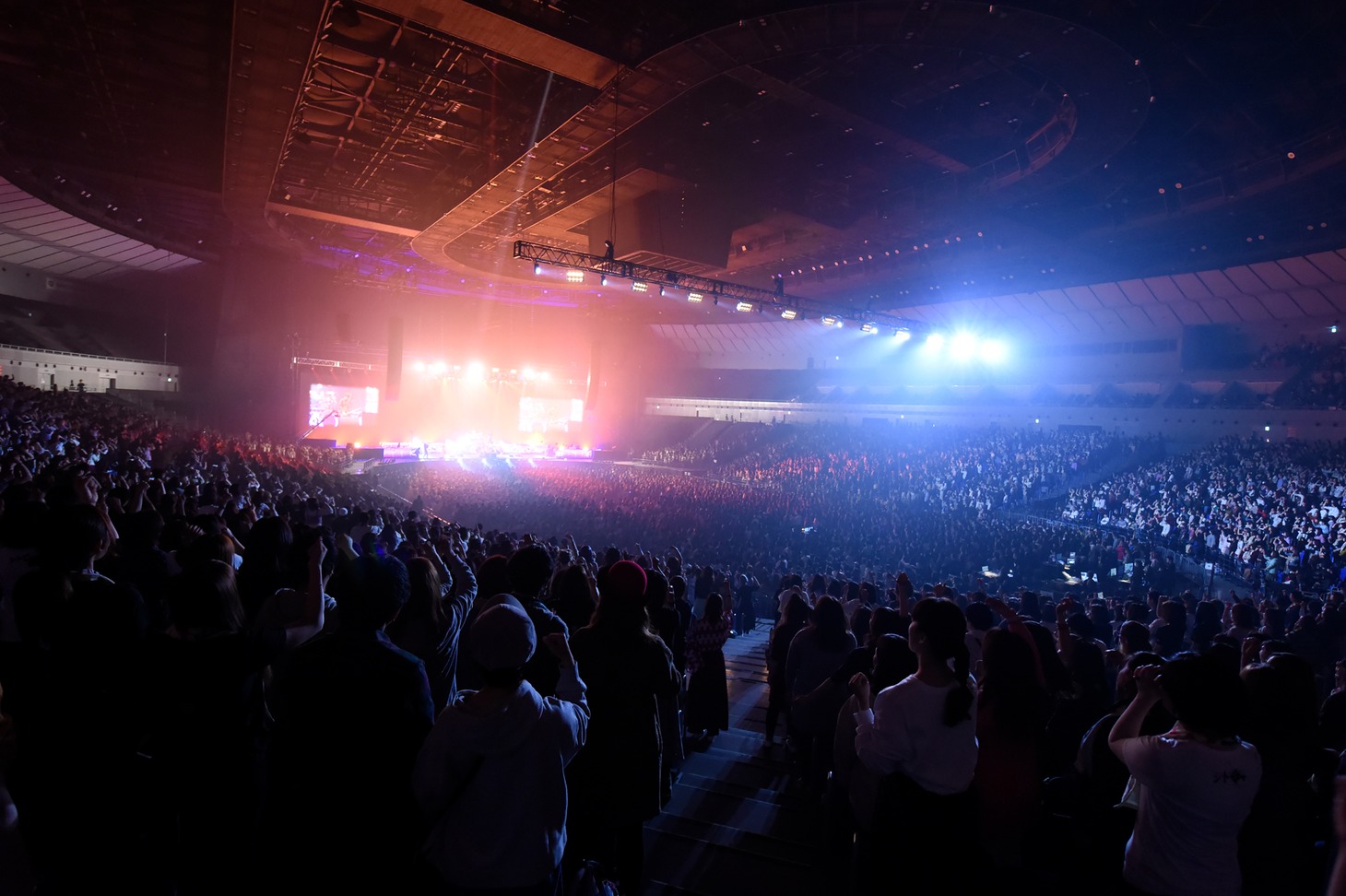 シド「SID 15th Anniversary GRAND FINAL at 横浜アリーナ ～その未来へ～」の様子。