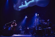 「TK from 凛として時雨 katharsis Tour 2019」TOKYO DOME CITY HALL公演の様子。（撮影：中野敬久）