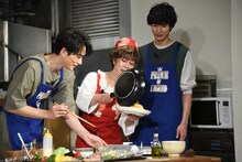 左から町田啓太、平野レミ、清原翔。