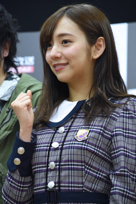 新内眞衣（乃木坂46）