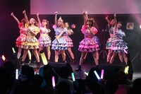 「つぼみ大決戦～この先もみんなとライブしてたいねん～」の様子。（写真提供：株式会社よしもとクリエイティブ・エージェンシー）