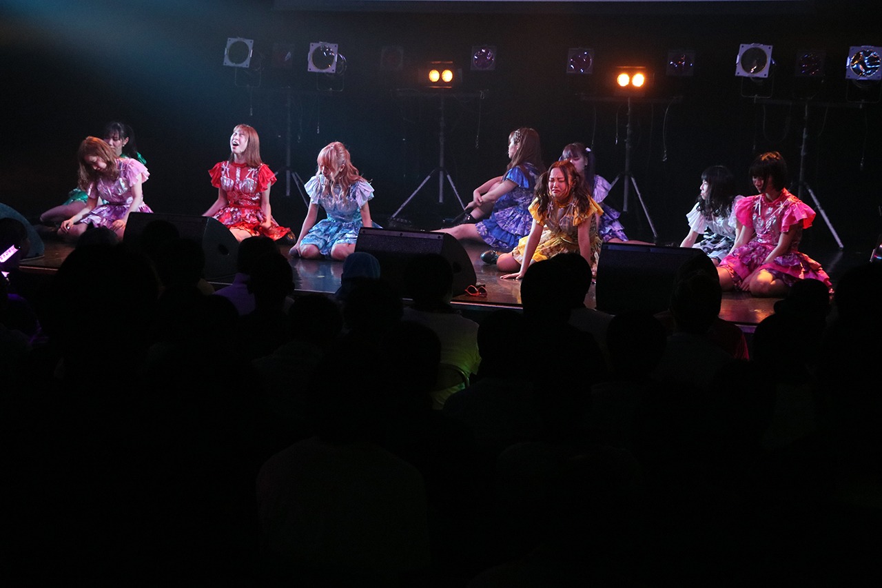 「つぼみ大決戦～この先もみんなとライブしてたいねん～」の様子。（写真提供：株式会社よしもとクリエイティブ・エージェンシー）