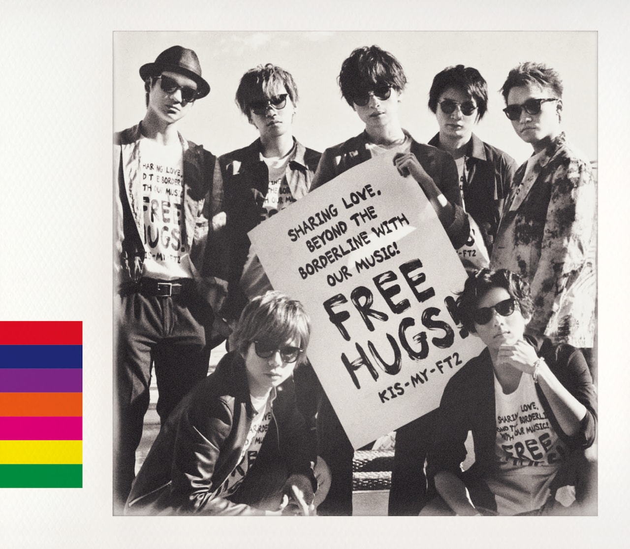 Kis-My-Ft2、サングラス姿で「FREE HUGS!」ボード掲げるアルバム