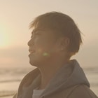 Da-iCE大野雄大が海で歌う、ソロデビュー作「この道の先に」MV