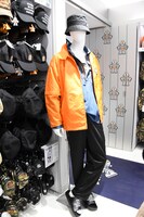 GU渋谷店3F「GU×STUDIO SEVEN」コーナー。