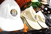 GU渋谷店3F「GU×STUDIO SEVEN」コーナー。