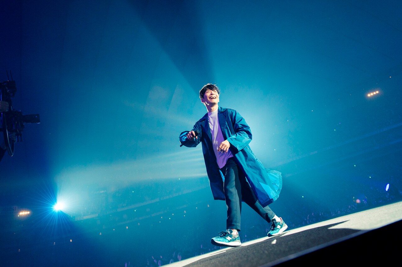 「星野源 DOME TOUR 2019『POP VIRUS』」東京ドーム公演での星野源。（撮影：田中聖太郎）