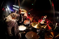 SILENT SIREN「『31313』リリース記念シークレットライブ“無音の警告GIG”」の様子。（撮影：上飯坂一）