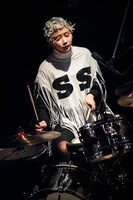 ひなんちゅ（Dr）（撮影：上飯坂一）