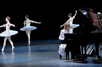 牧阿佐美バレヱ団とYOSHIKI。