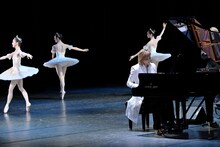 牧阿佐美バレヱ団とYOSHIKI。