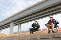 左からパリッコ、スズキナオ。