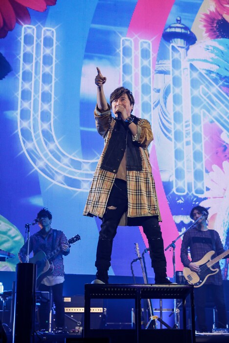 岡野昭仁（Vo）（写真提供：SMEレコーズ）