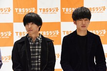 左から尾崎世界観（クリープハイプ）、DJ 松永（Creepy Nuts）。