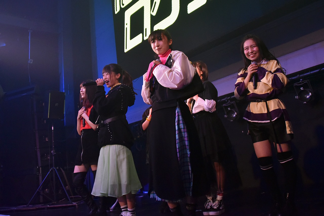 はちみつロケット「忠犬ハチ公」リリース記念イベントの様子。