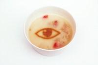 「『トラペジウム』カフェ / ギャラリー」の“角膜レベルの変態スープ”。